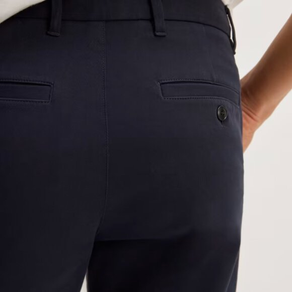 Everlane The Performance Chino / Navy / Athletic Fit / 32in 28L - Picture 3 of 7